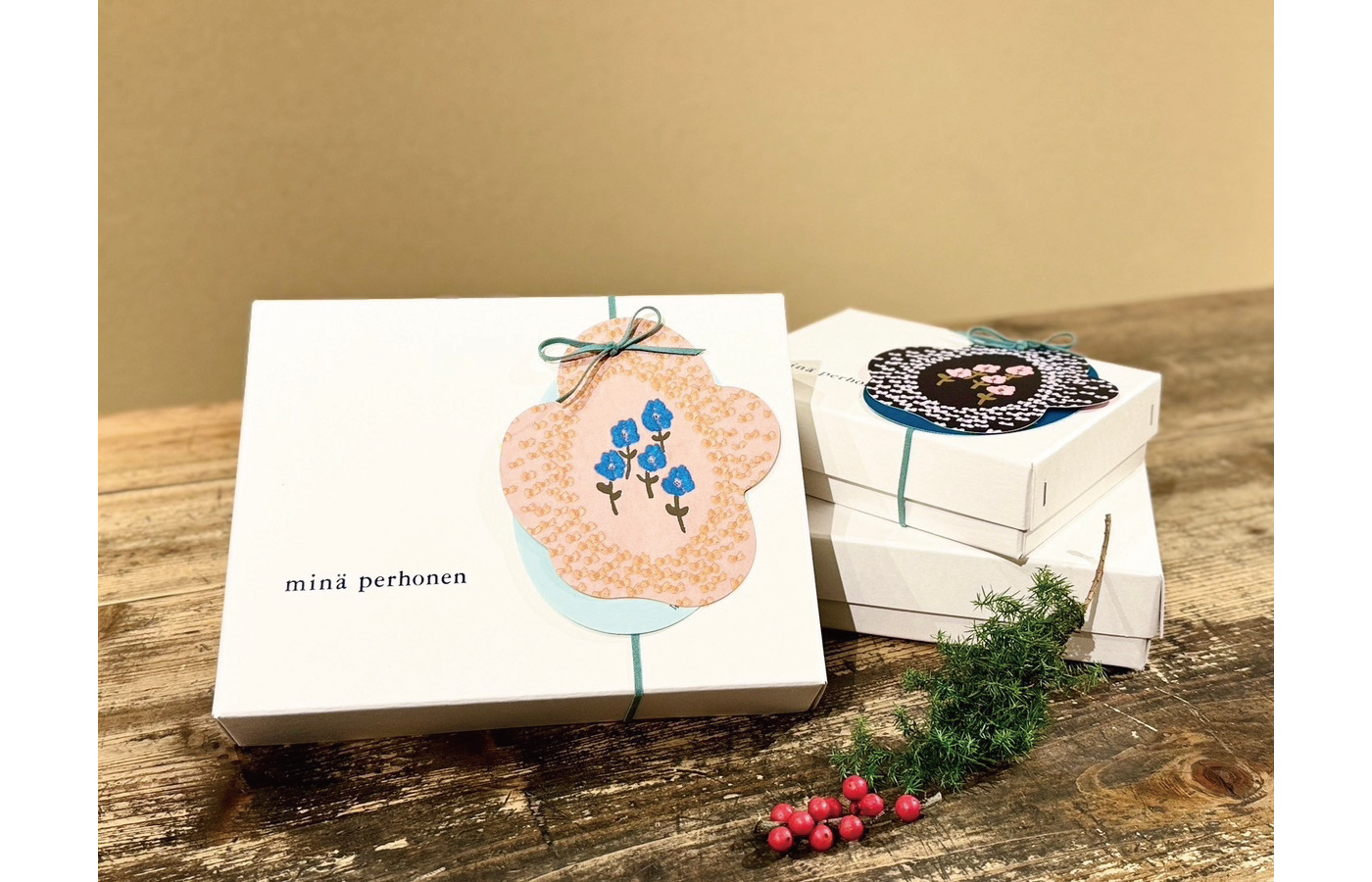 minä perhonen museum shop 【ホリデーシーズン】ギフトボックス